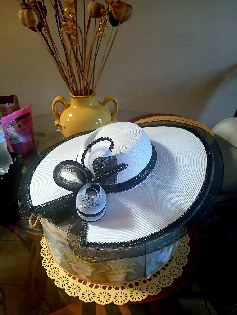 Chic Women's White Wide-Brim Hat with Rhinestone Black Trim and Bow.